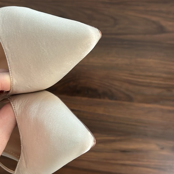 Lulus Women’s 9 Satin Pointed-Toe Slingback Ivory Pumps 90s Y2K Bridal Wedding - Picture 6 of 7